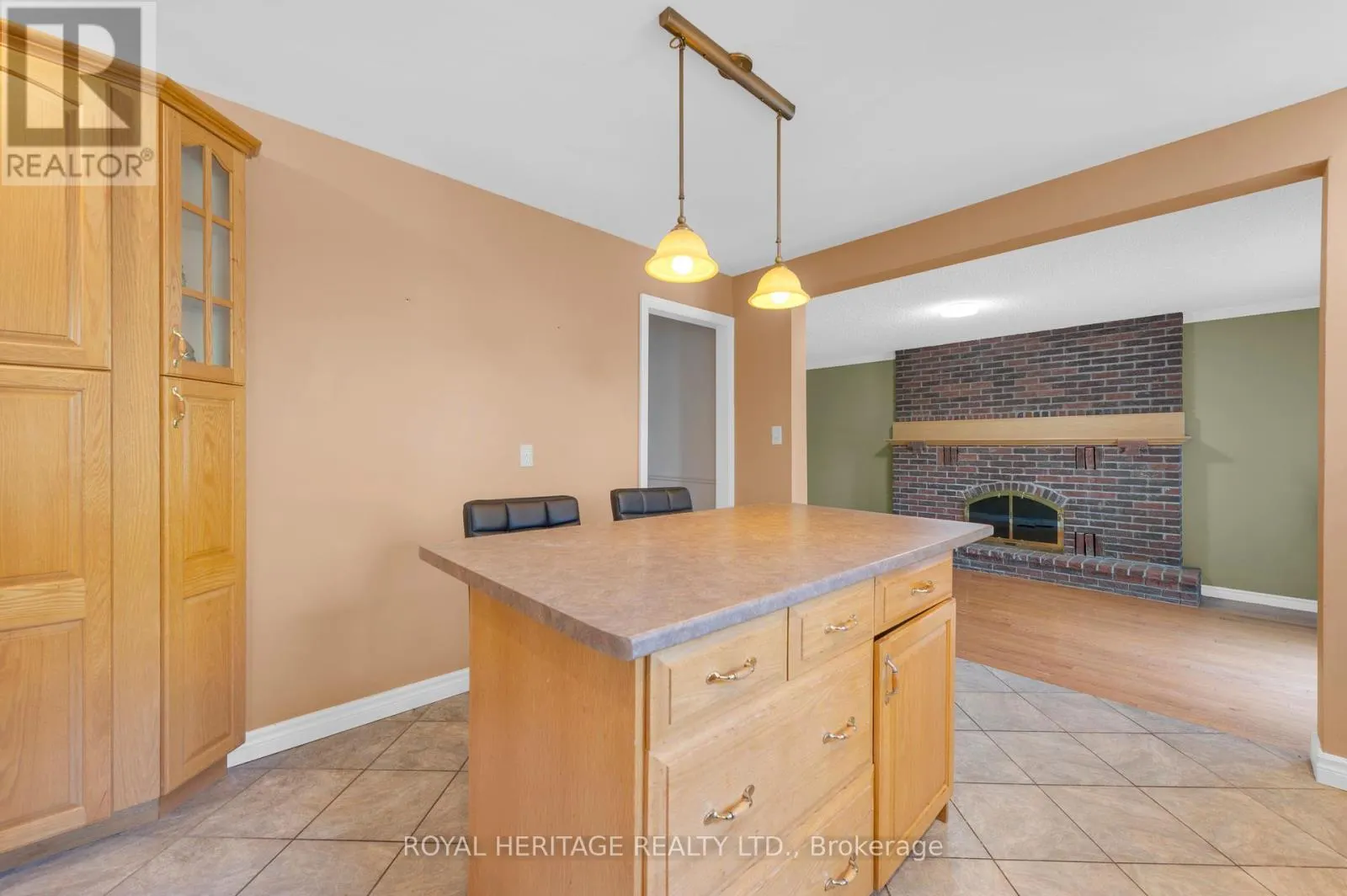 10 BRIARWOOD CRESCENT