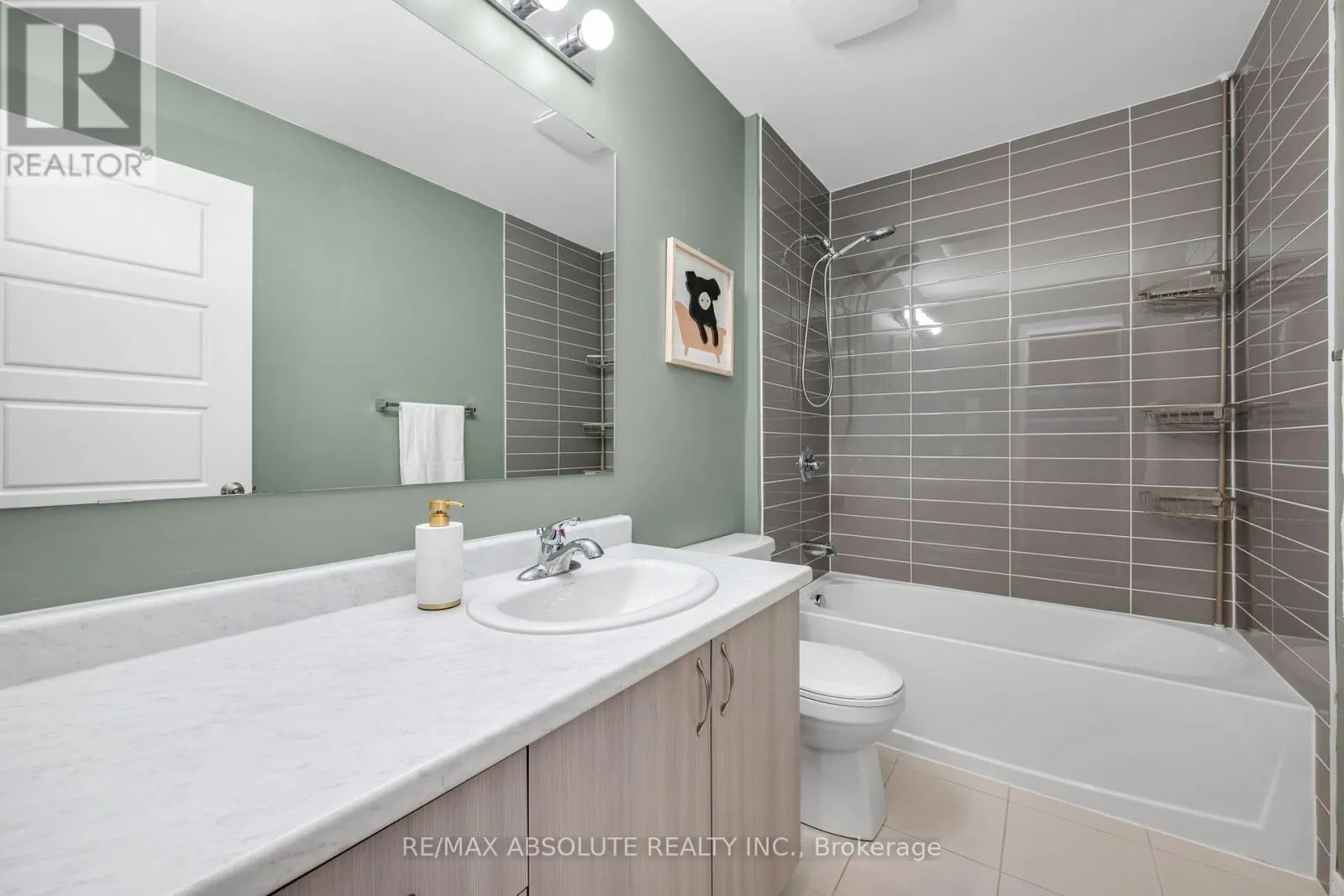 302 HALIBURTON HEIGHTS