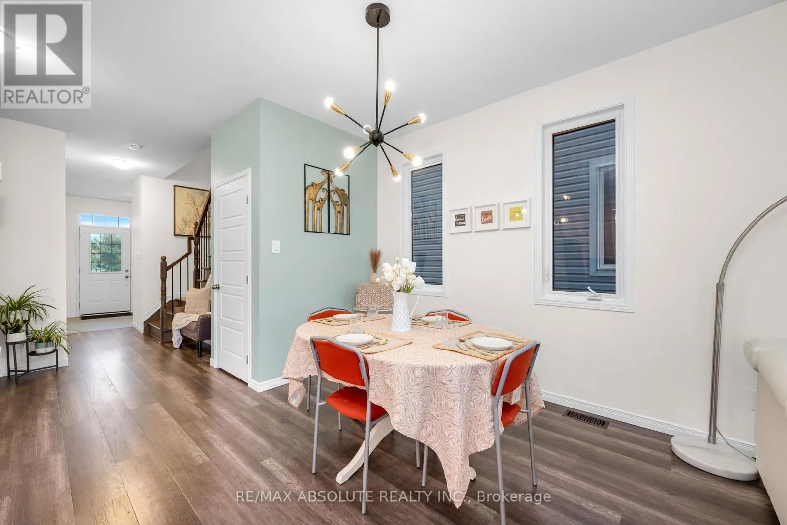 302 HALIBURTON HEIGHTS