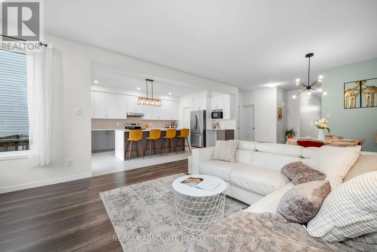 302 HALIBURTON HEIGHTS