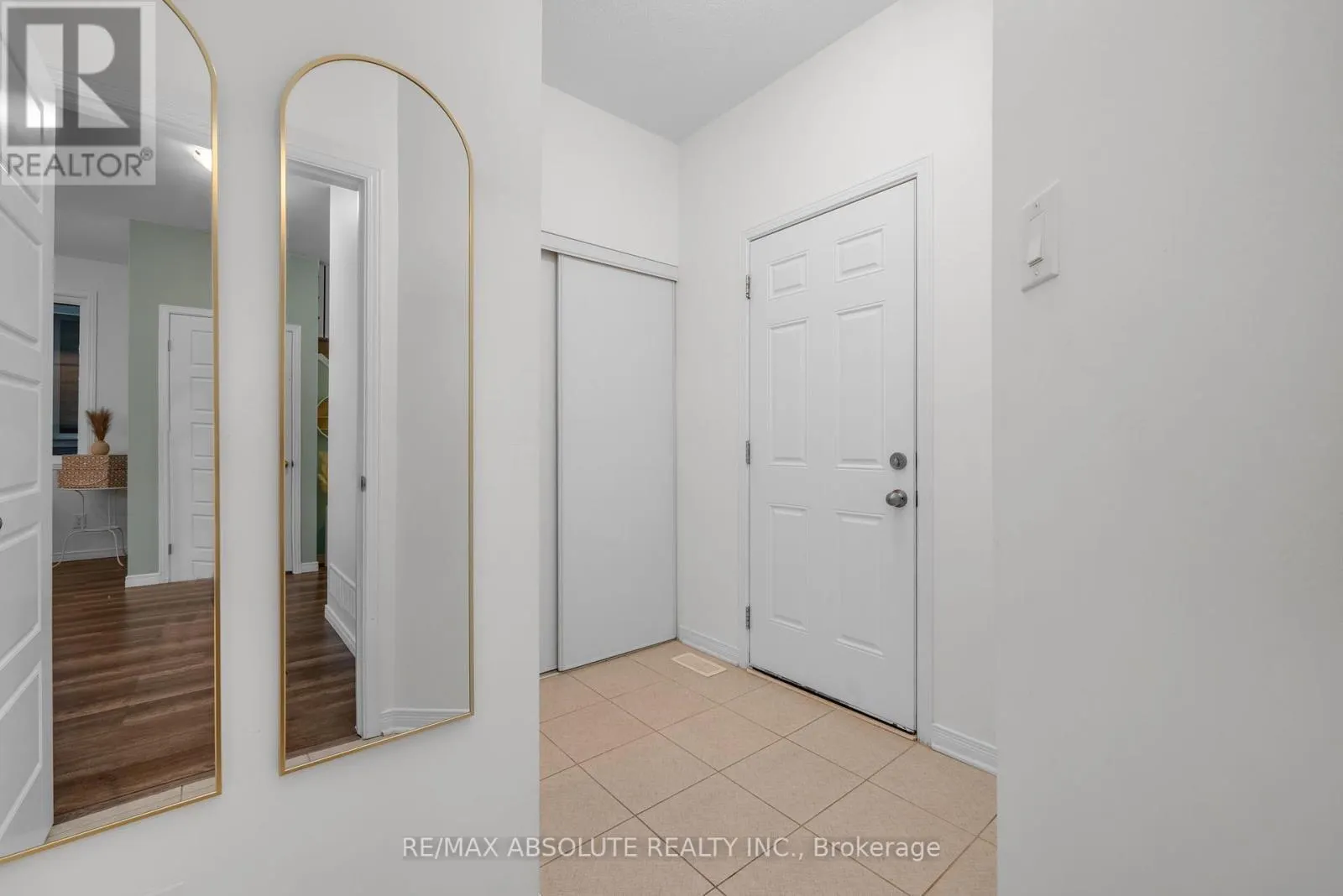 302 HALIBURTON HEIGHTS