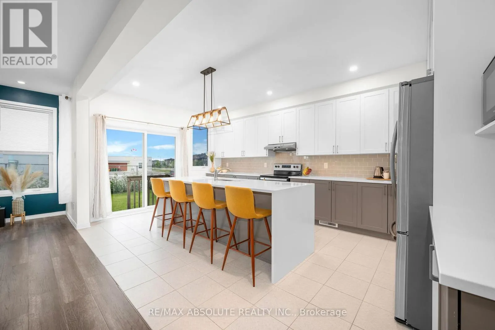 302 HALIBURTON HEIGHTS