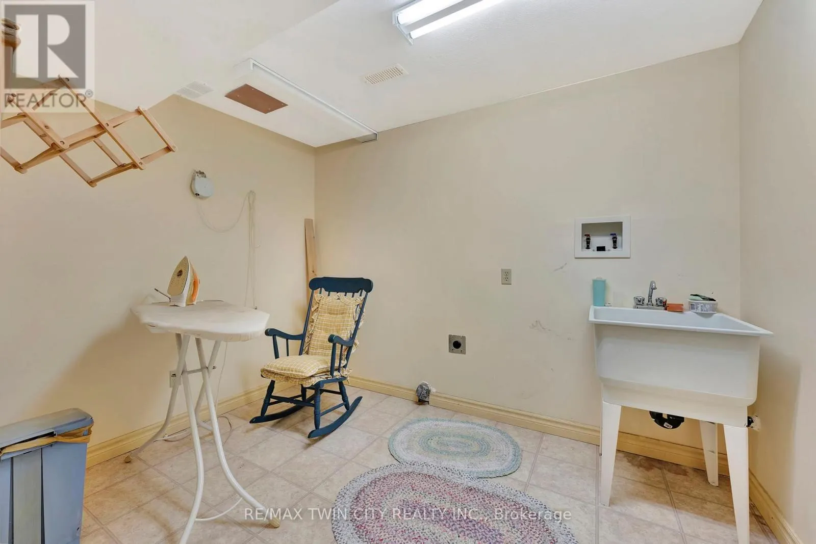 7 - 71 BEASLEY CRESCENT