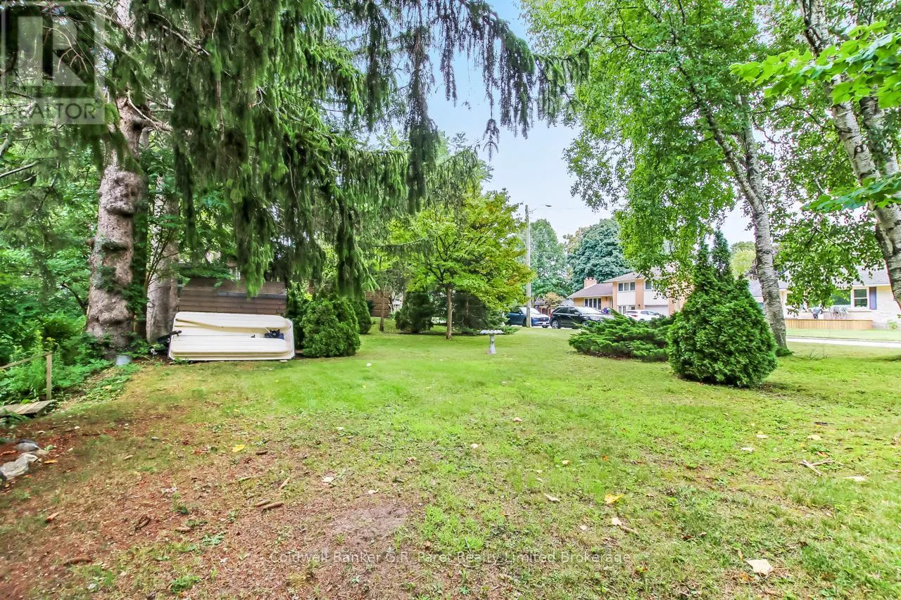 7 & 9 LISGAR COURT