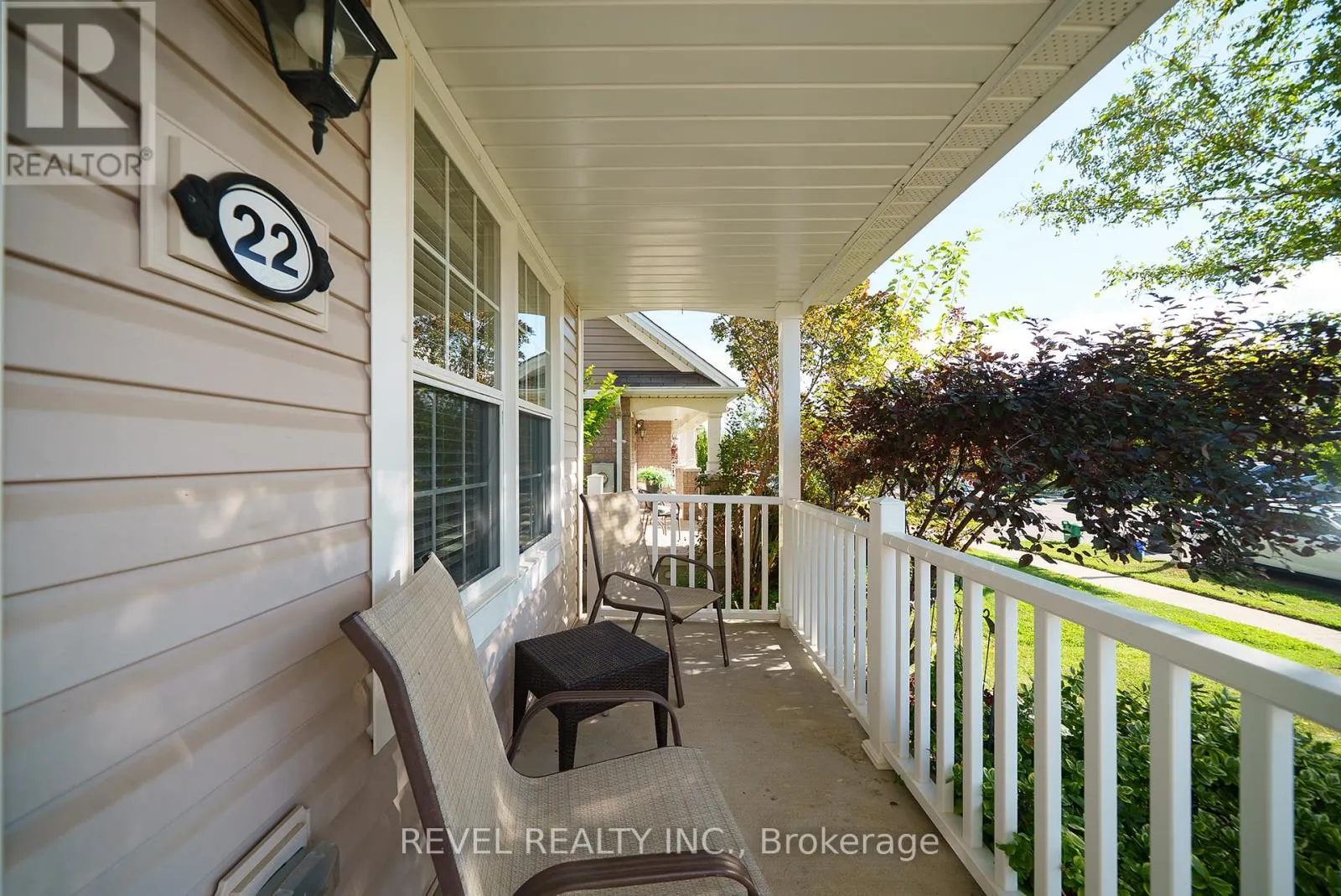 22 HOLLINRAKE AVENUE
