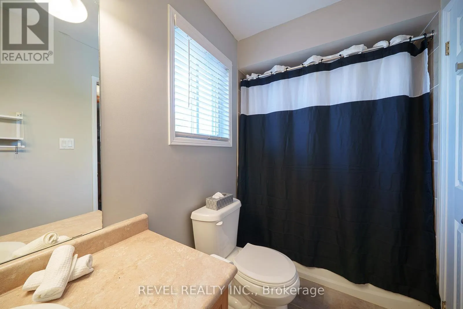 22 HOLLINRAKE AVENUE