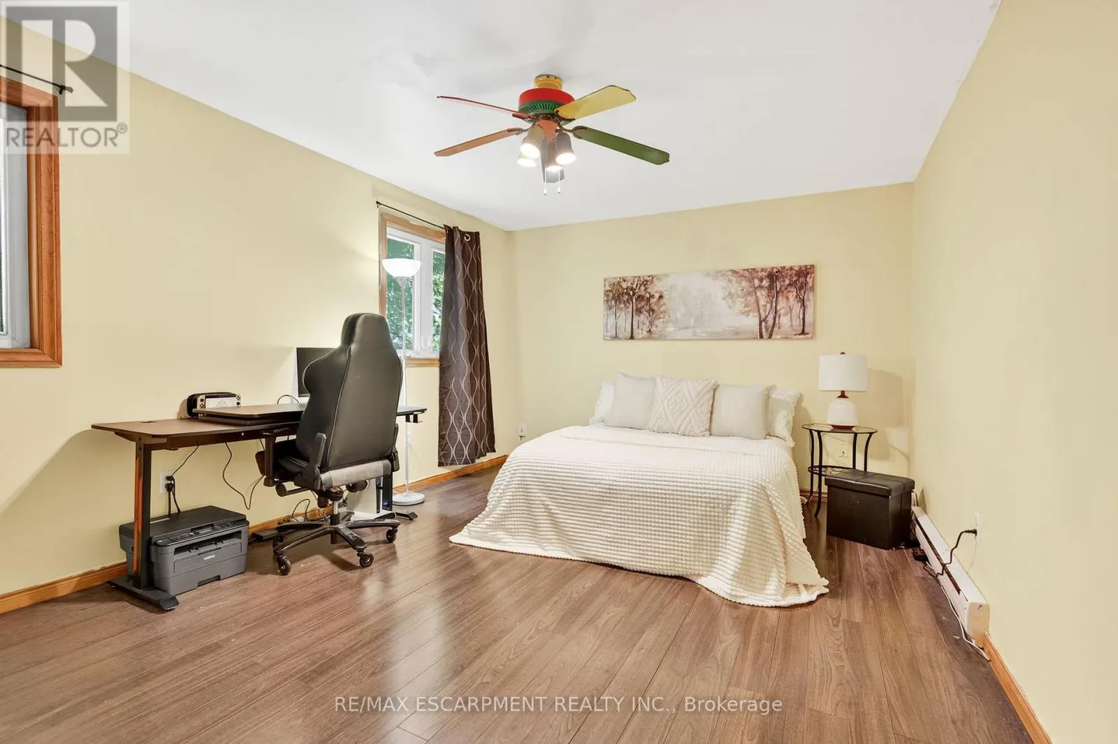 146 NORMANHURST AVENUE W