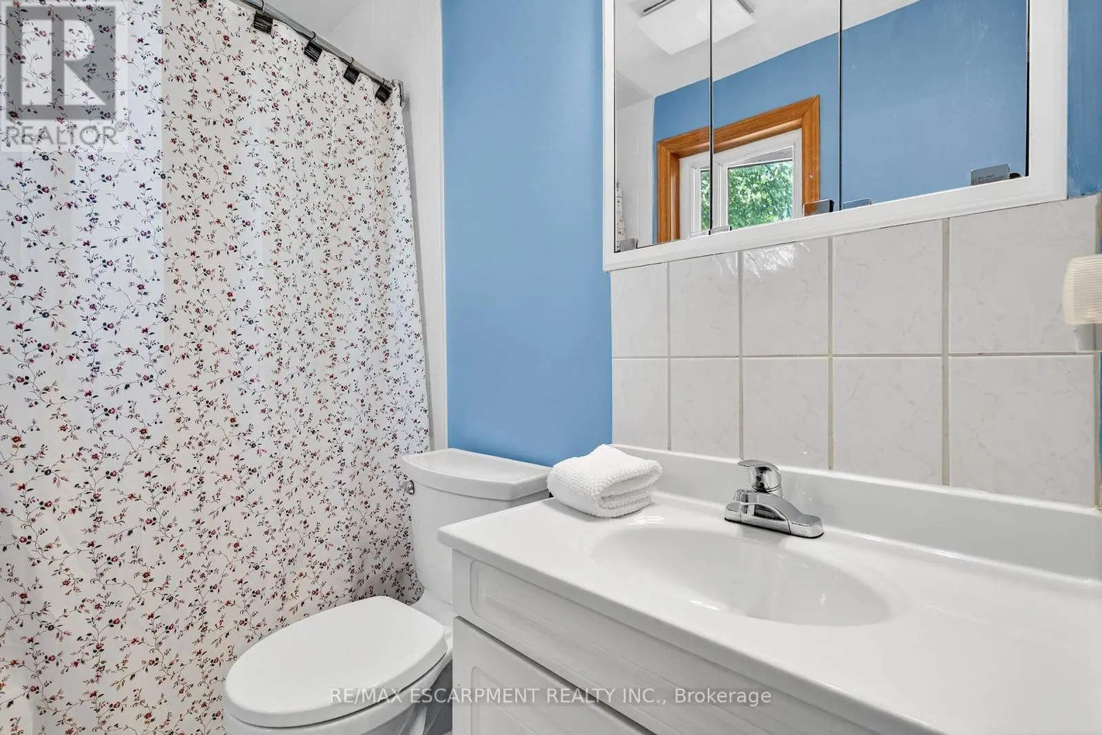 146 NORMANHURST AVENUE W