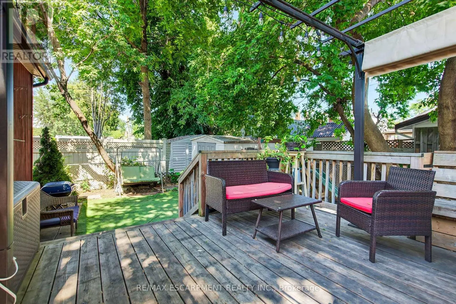 146 NORMANHURST AVENUE W