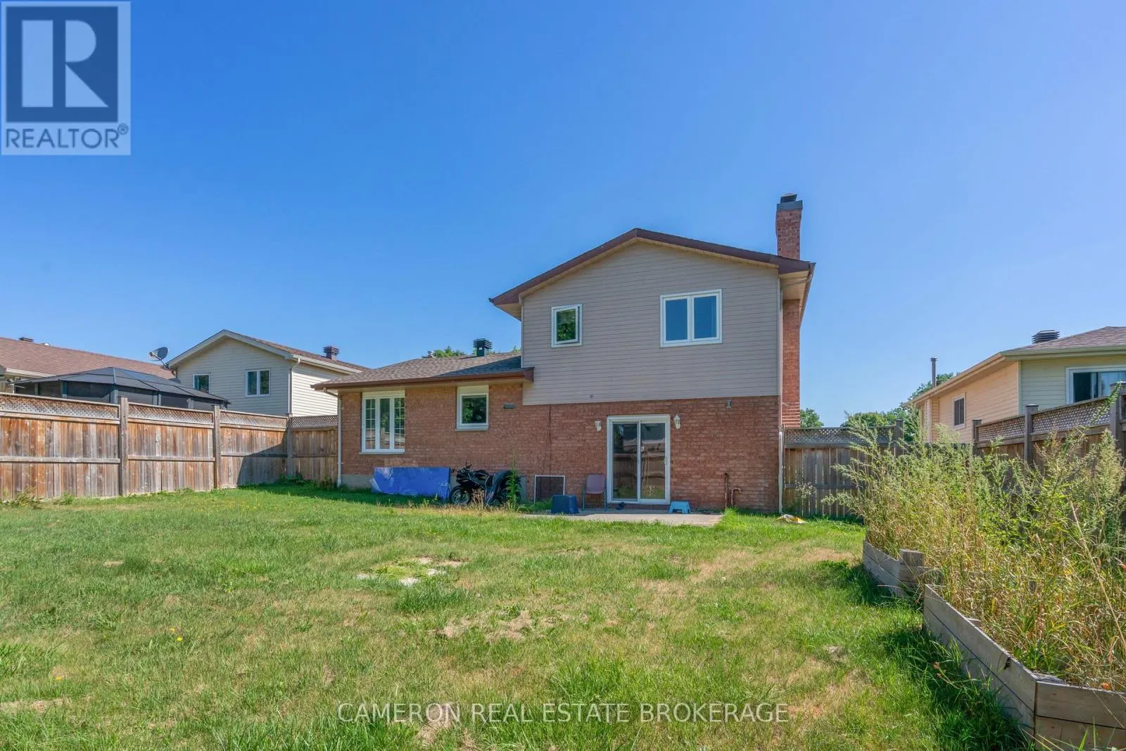 1369 LOCHIEL STREET