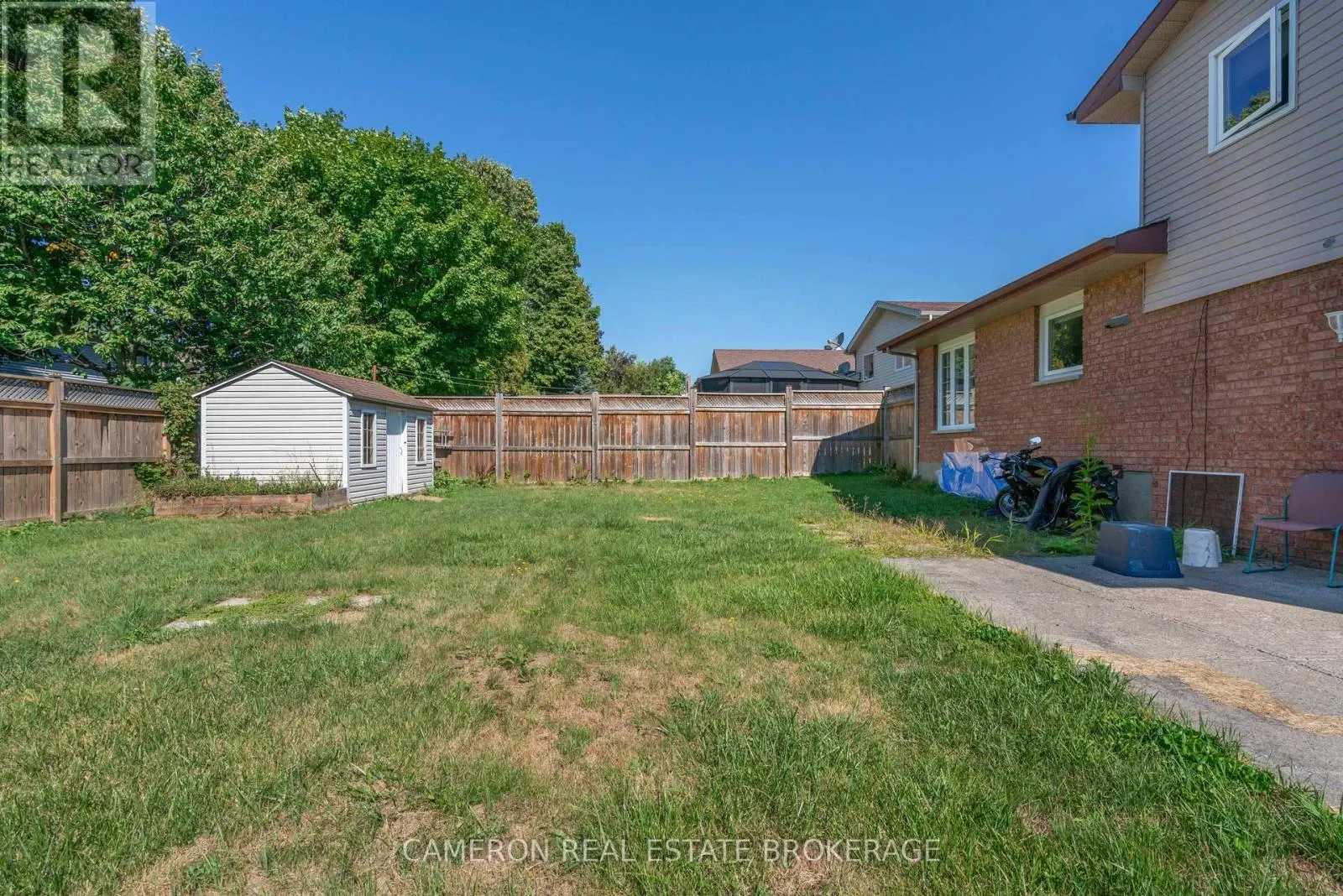 1369 LOCHIEL STREET