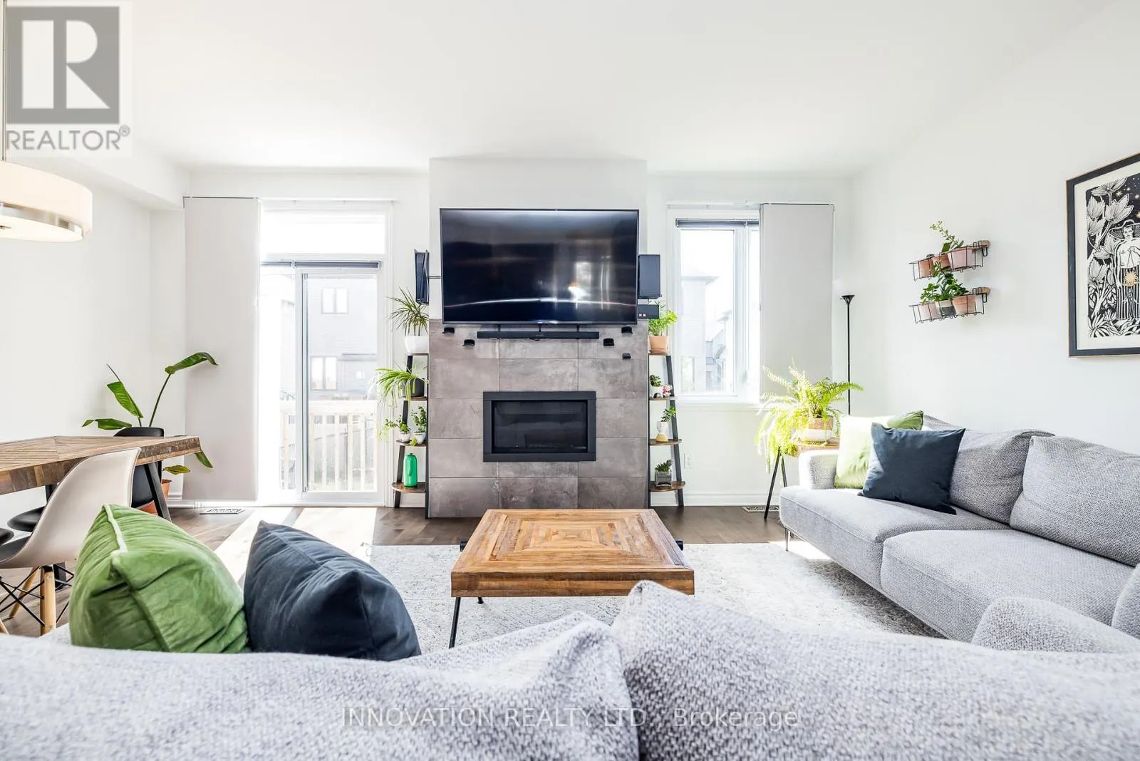 288 MUNRO STREET