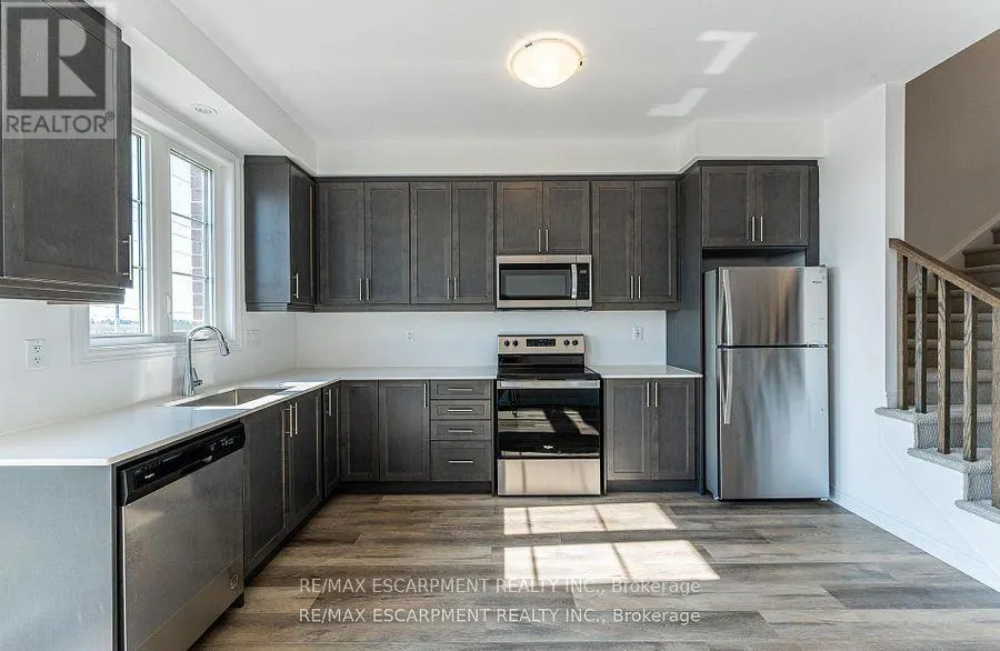 29 - 120 COURT DRIVE