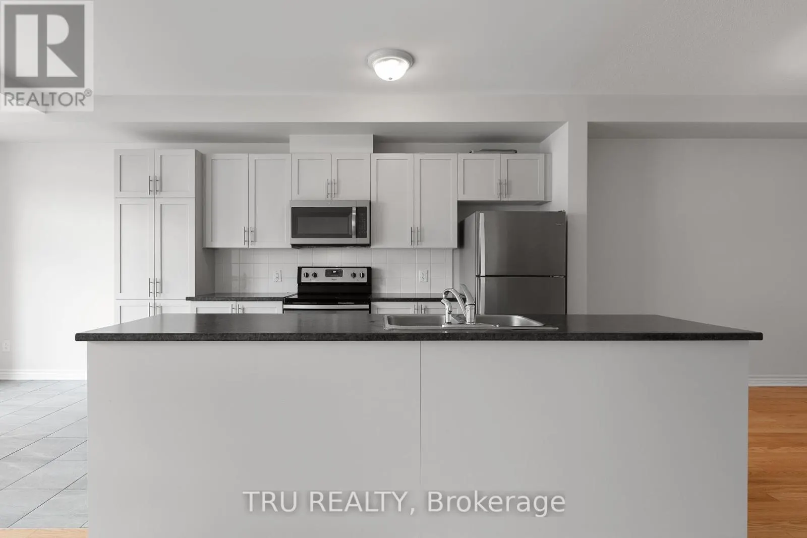1146 BECKETT CRESCENT