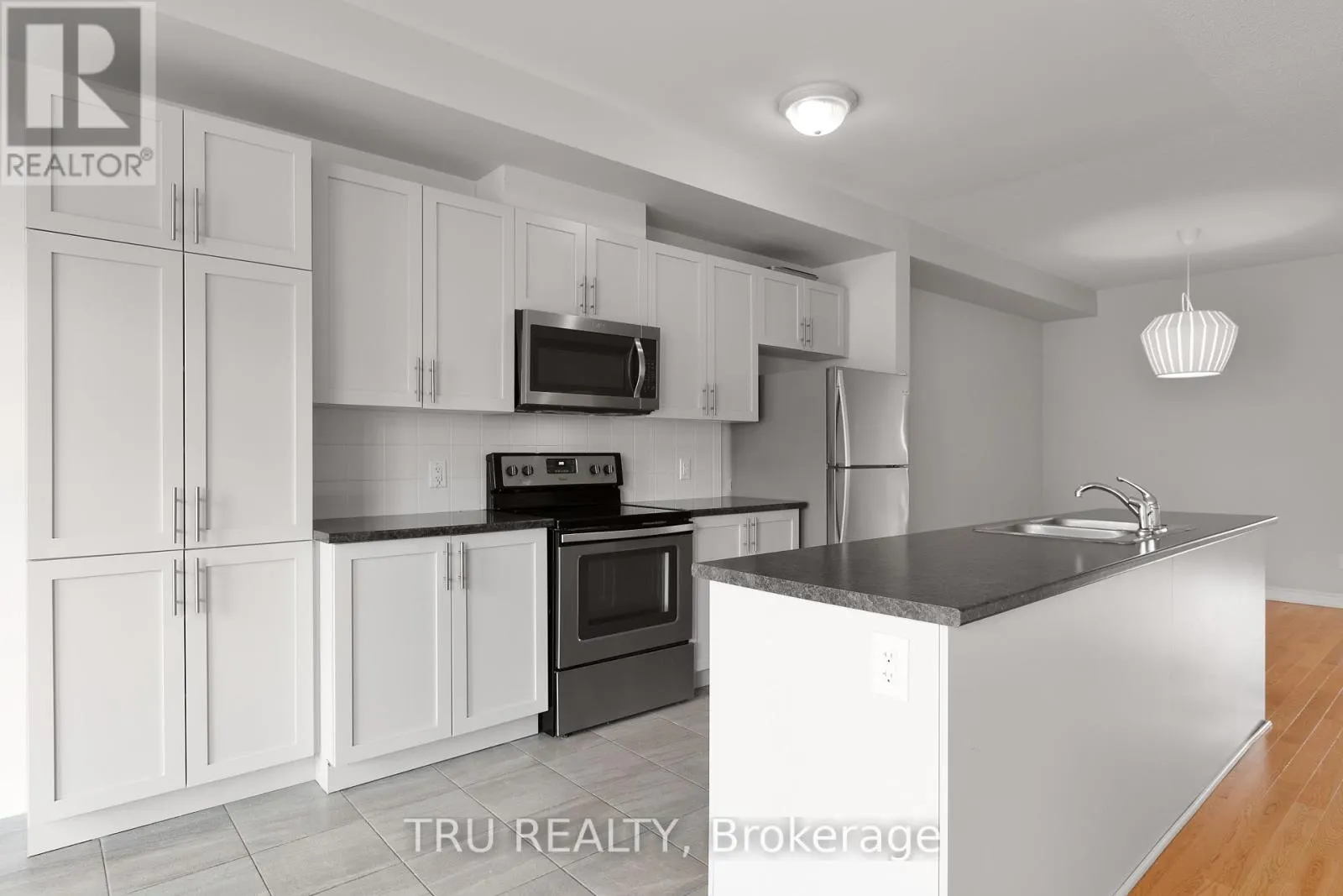 1146 BECKETT CRESCENT