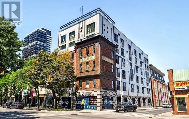 101 - 121 KING STREET E