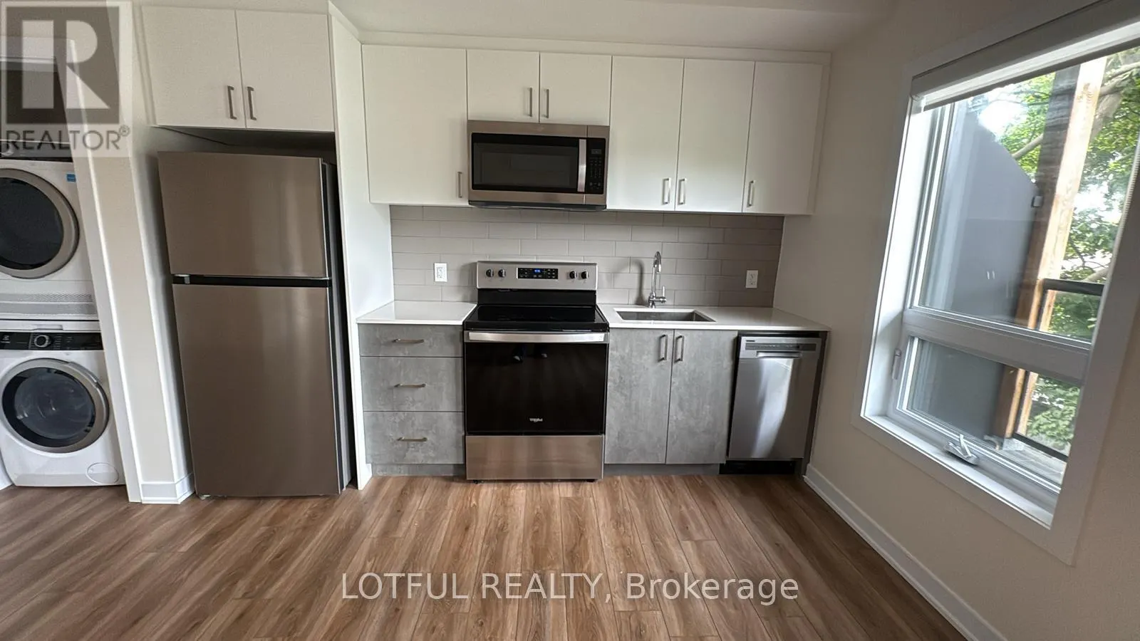 203 - 630 CHURCHILL AVENUE N