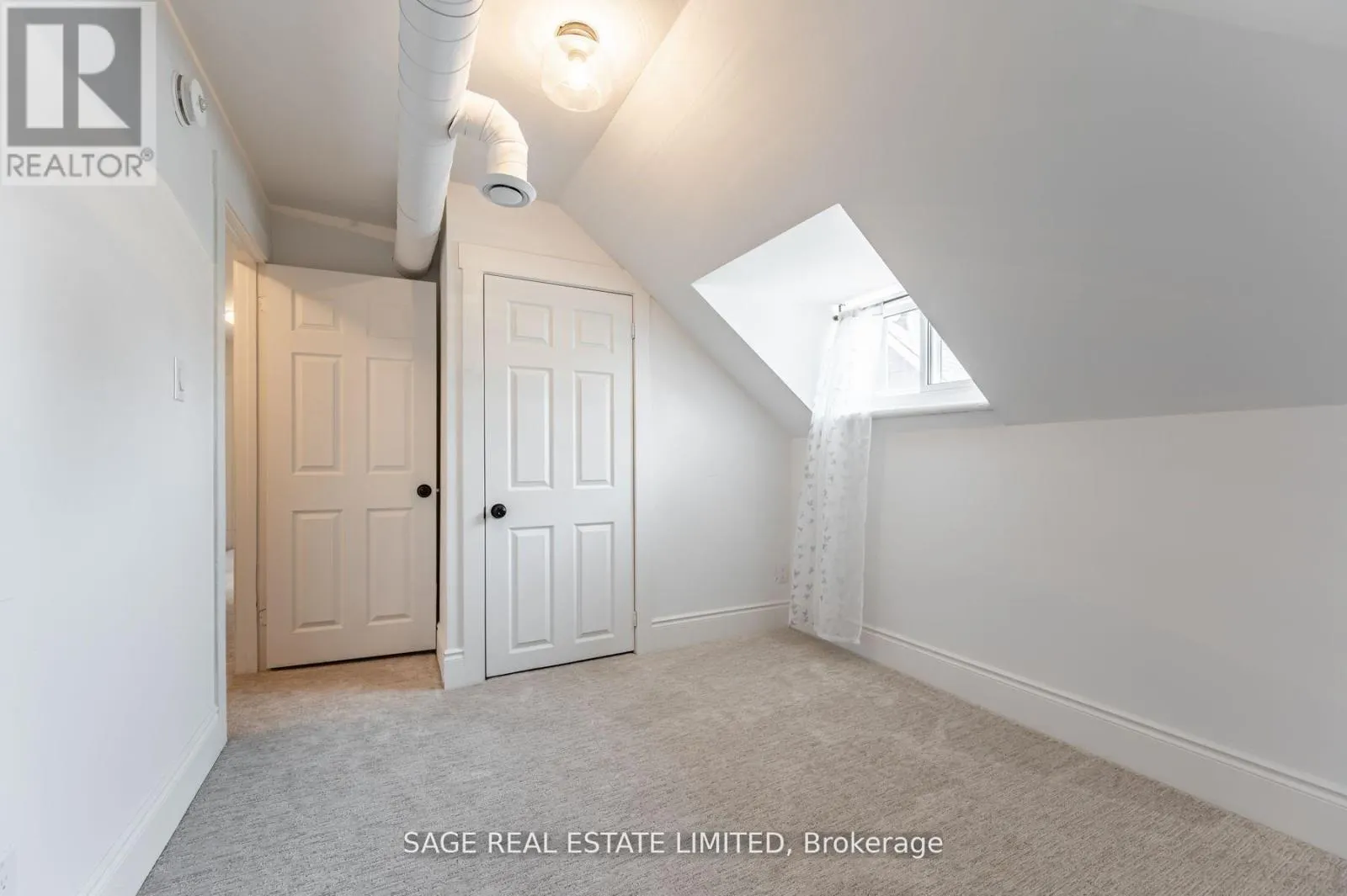 3RD - 459 ABERDEEN AVENUE