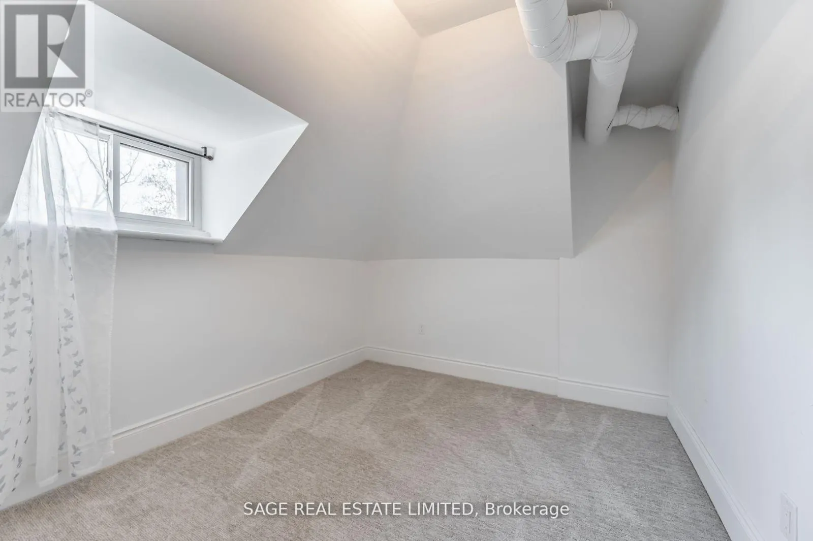 3RD - 459 ABERDEEN AVENUE