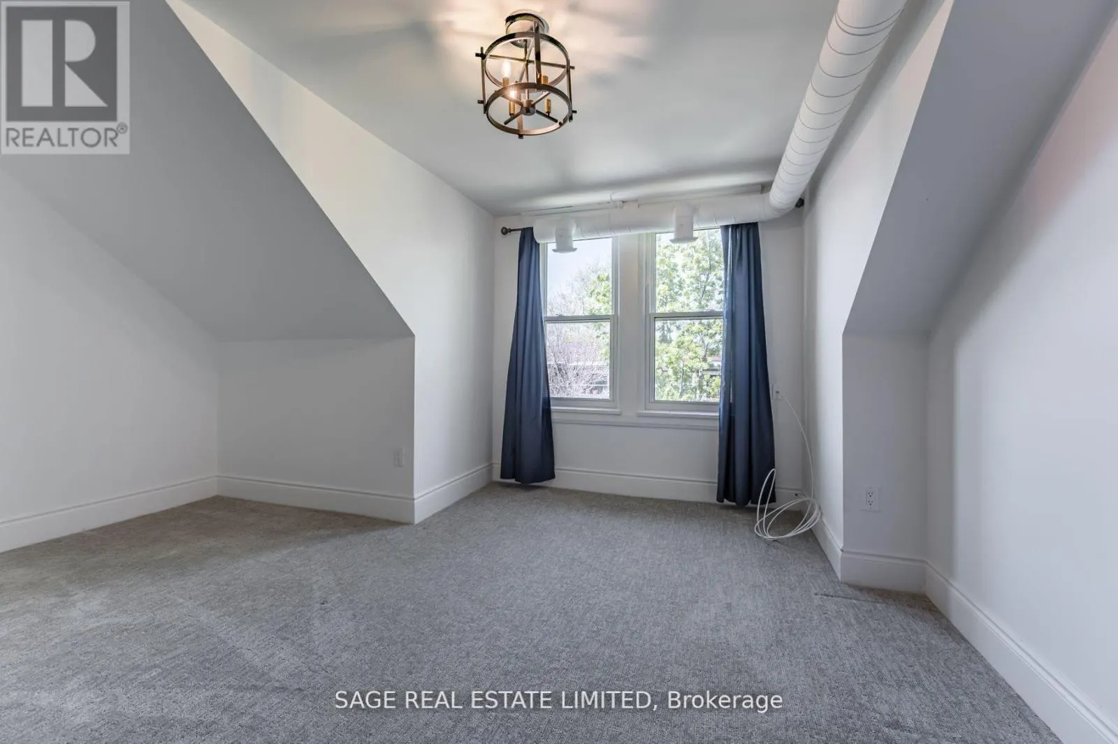 3RD - 459 ABERDEEN AVENUE