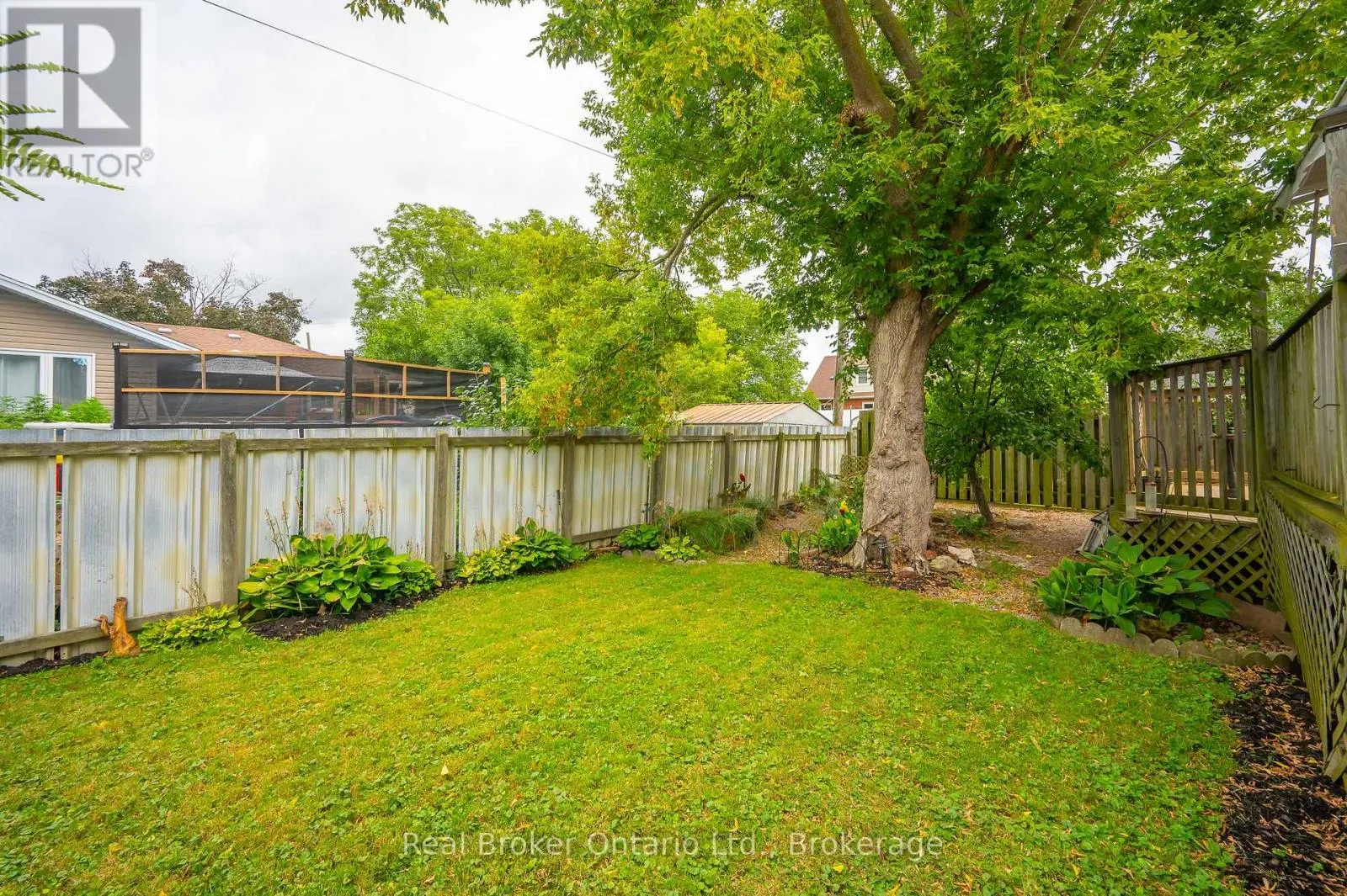 2 CHERRY AVENUE