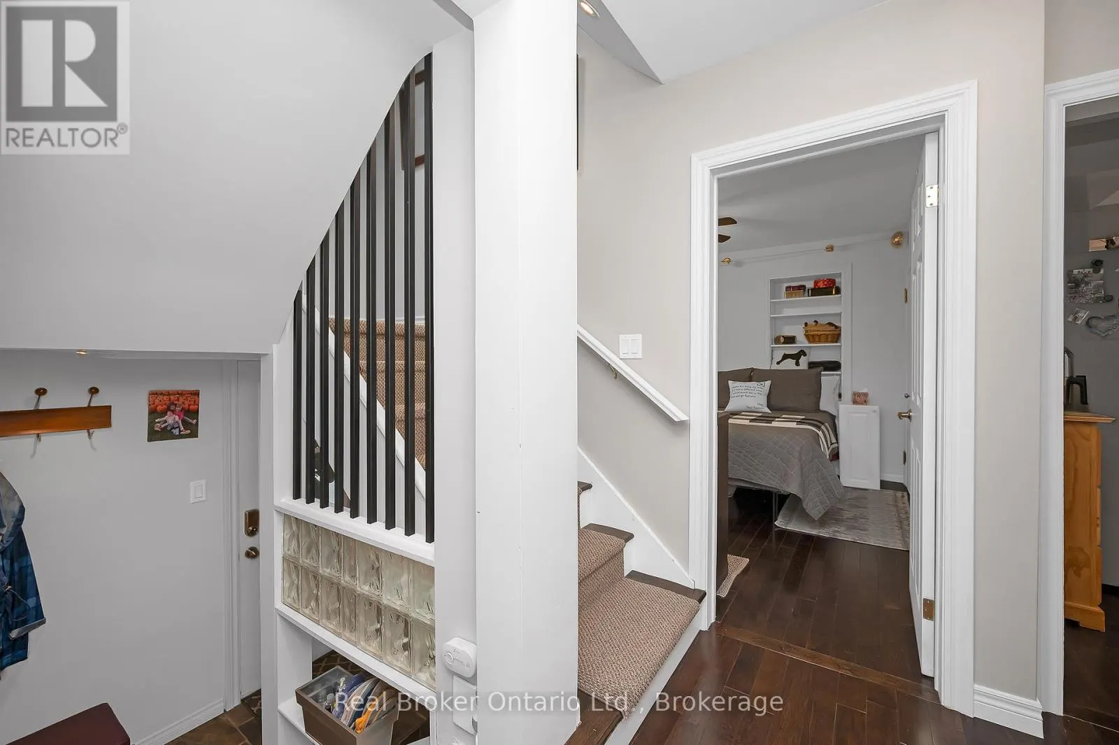 2 CHERRY AVENUE