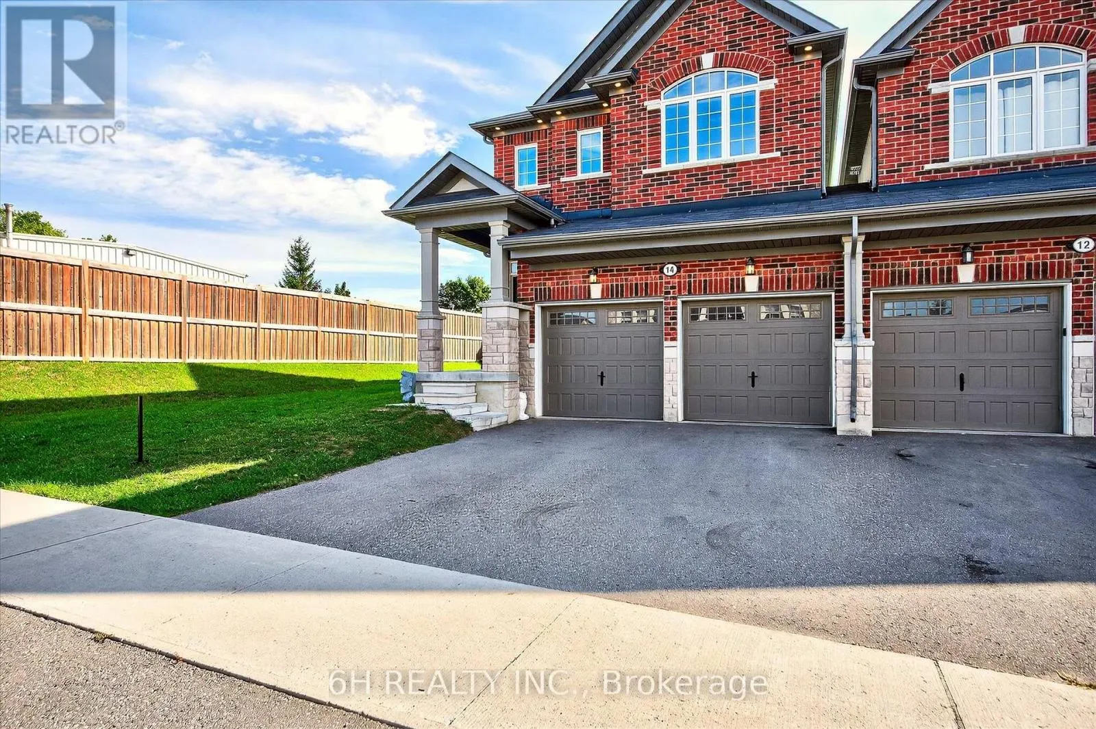 14 FERNRIDGE HEIGHTS