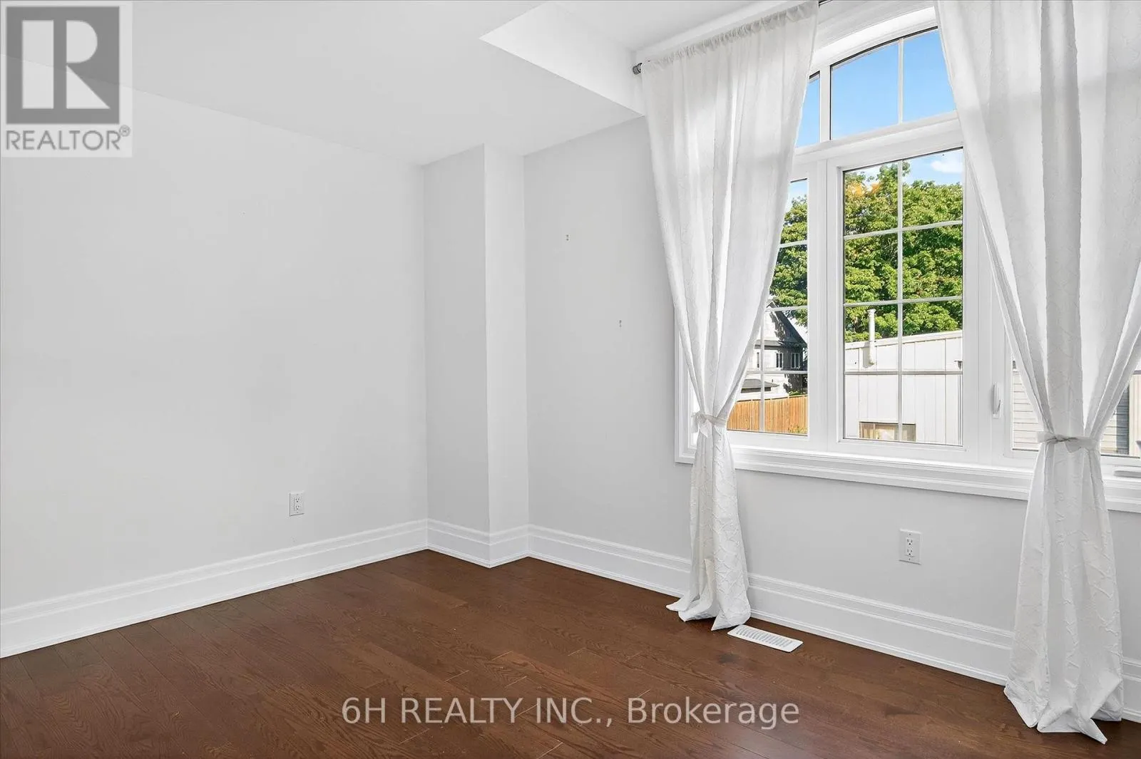 14 FERNRIDGE HEIGHTS