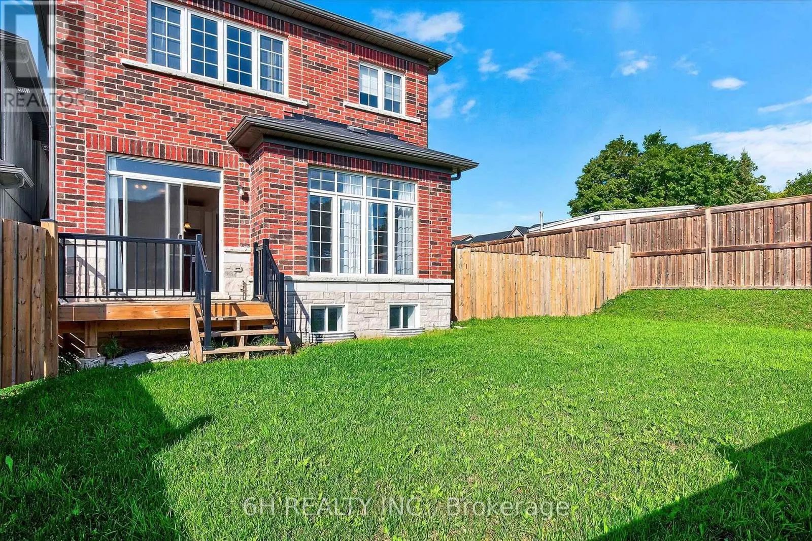 14 FERNRIDGE HEIGHTS