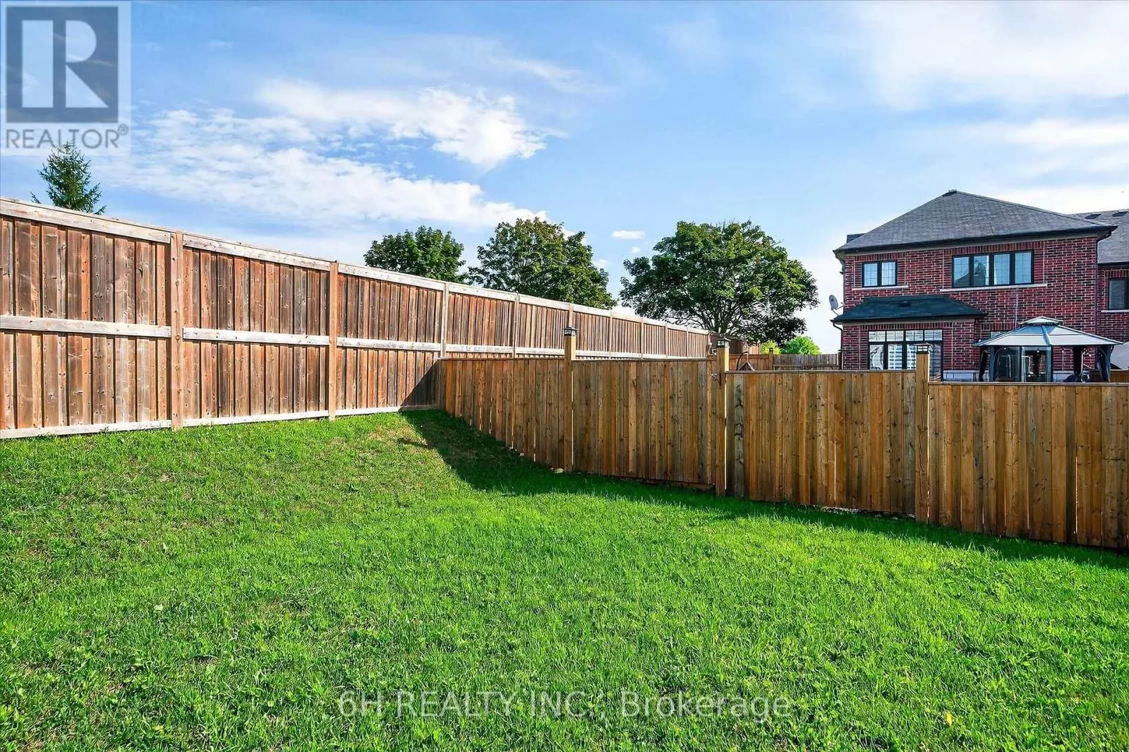 14 FERNRIDGE HEIGHTS
