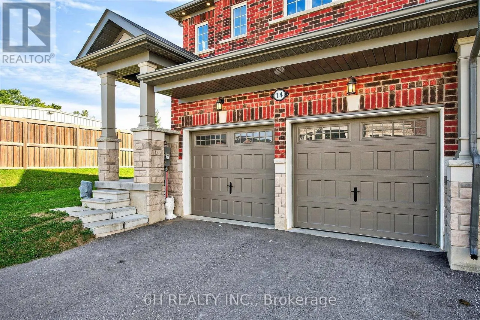 14 FERNRIDGE HEIGHTS