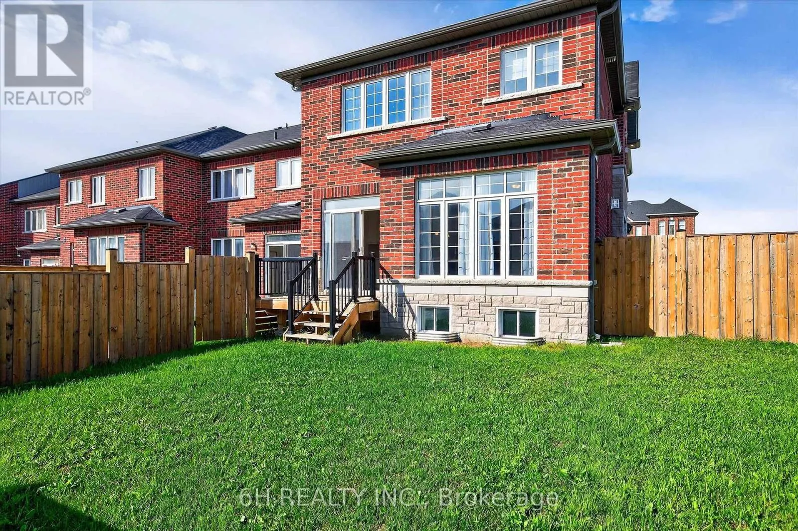 14 FERNRIDGE HEIGHTS