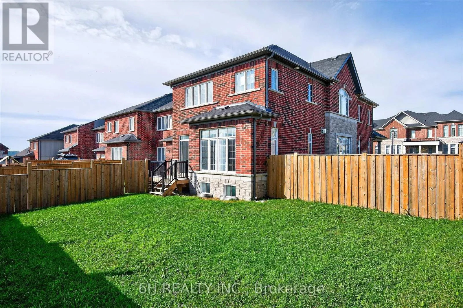 14 FERNRIDGE HEIGHTS