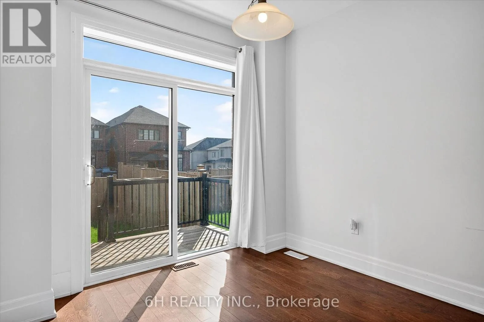 14 FERNRIDGE HEIGHTS