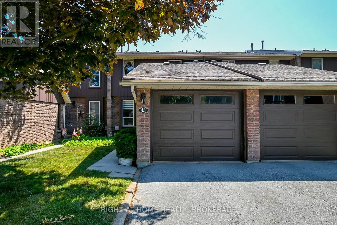 45 - 122 LAKESHORE ROAD, #45