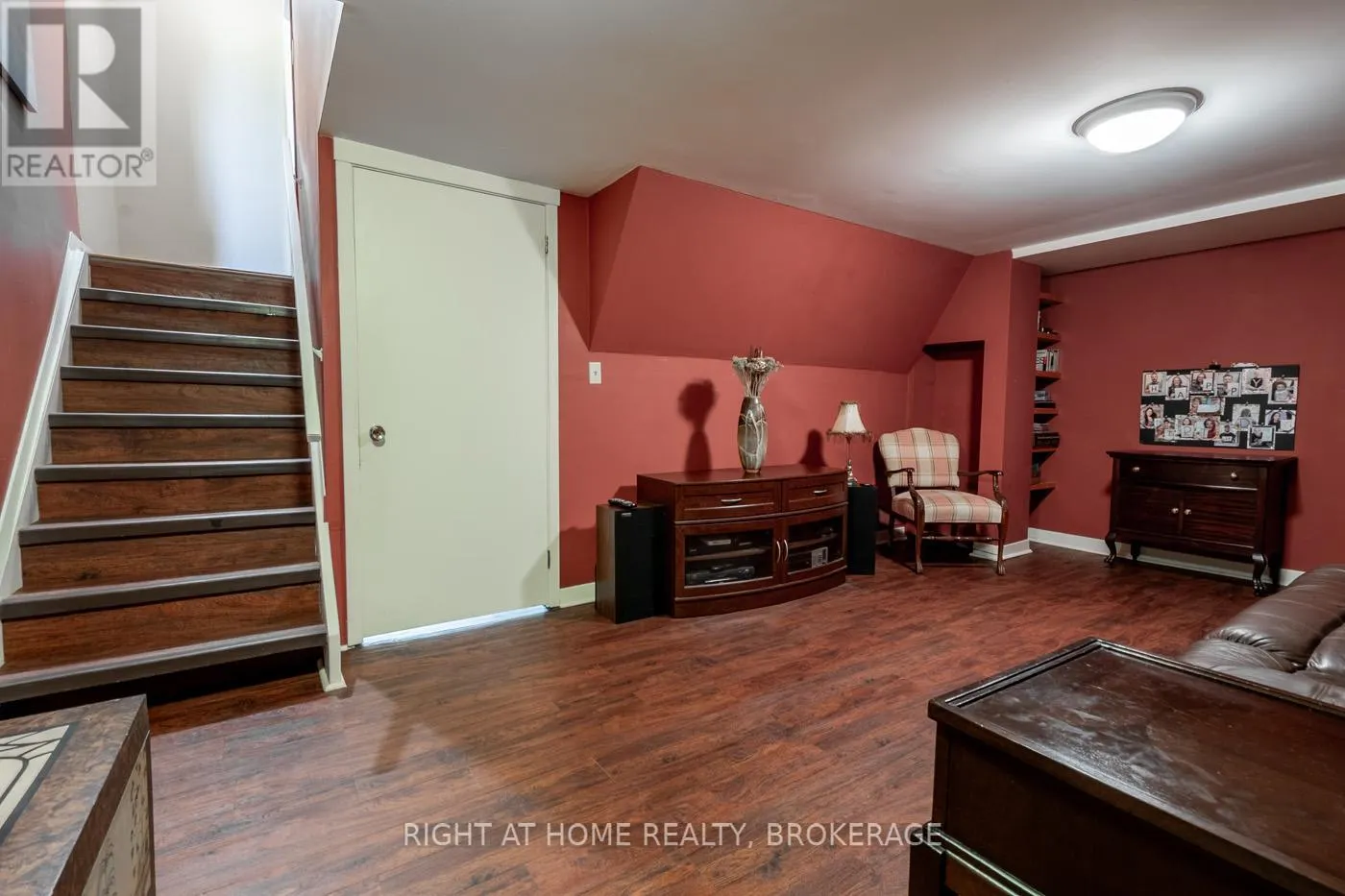 45 - 122 LAKESHORE ROAD, #45