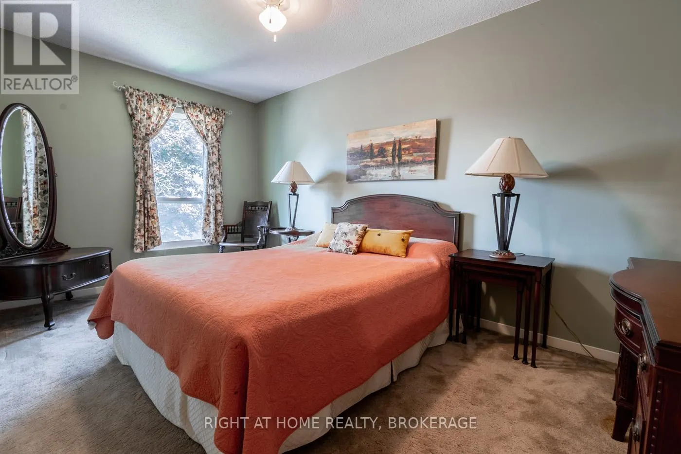 45 - 122 LAKESHORE ROAD, #45