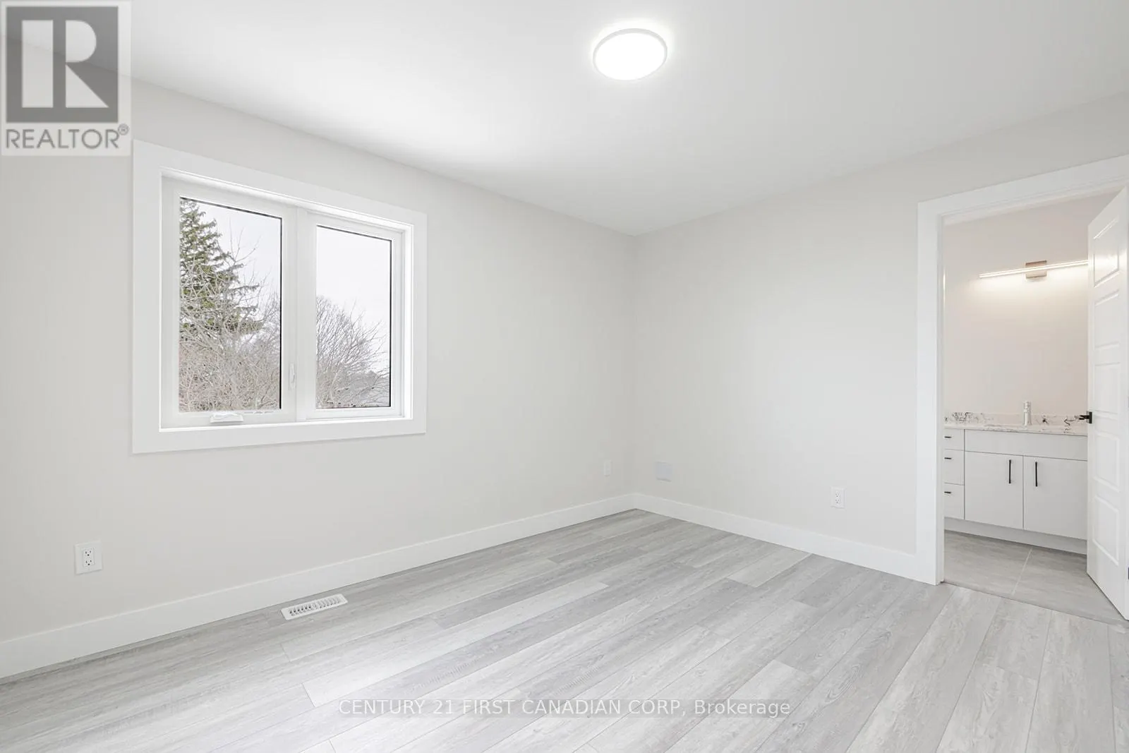105 - 109 ROSS STREET, #105