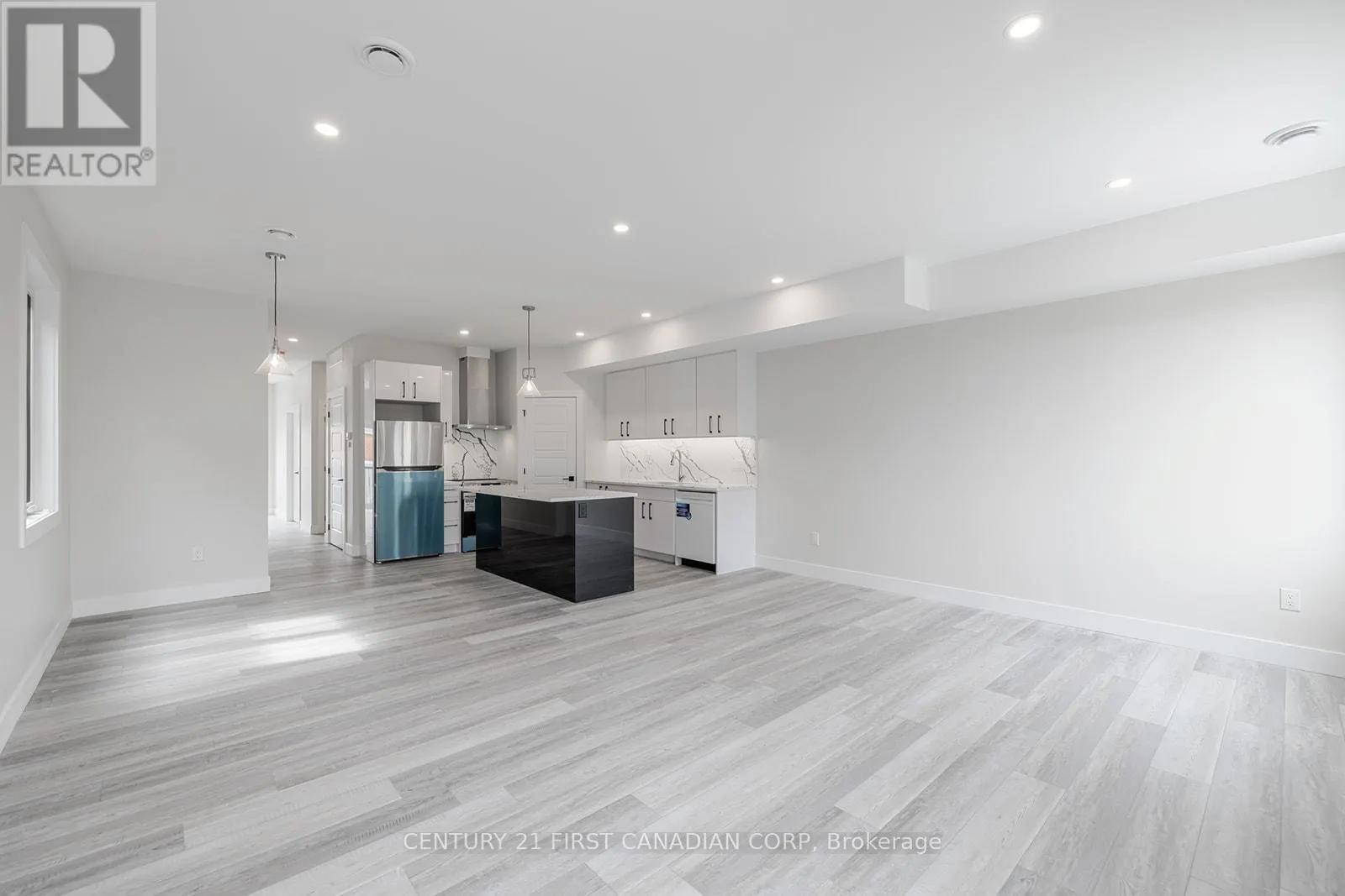 105 - 109 ROSS STREET, #105