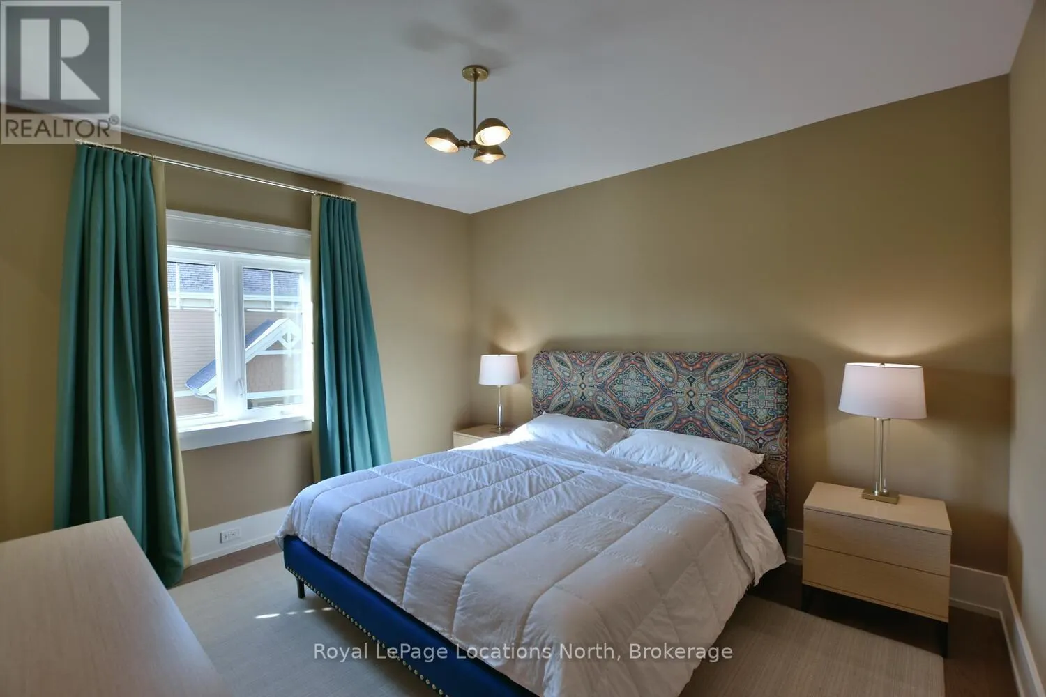 902 - 277 JOZO WEIDER BOULEVARD, #902