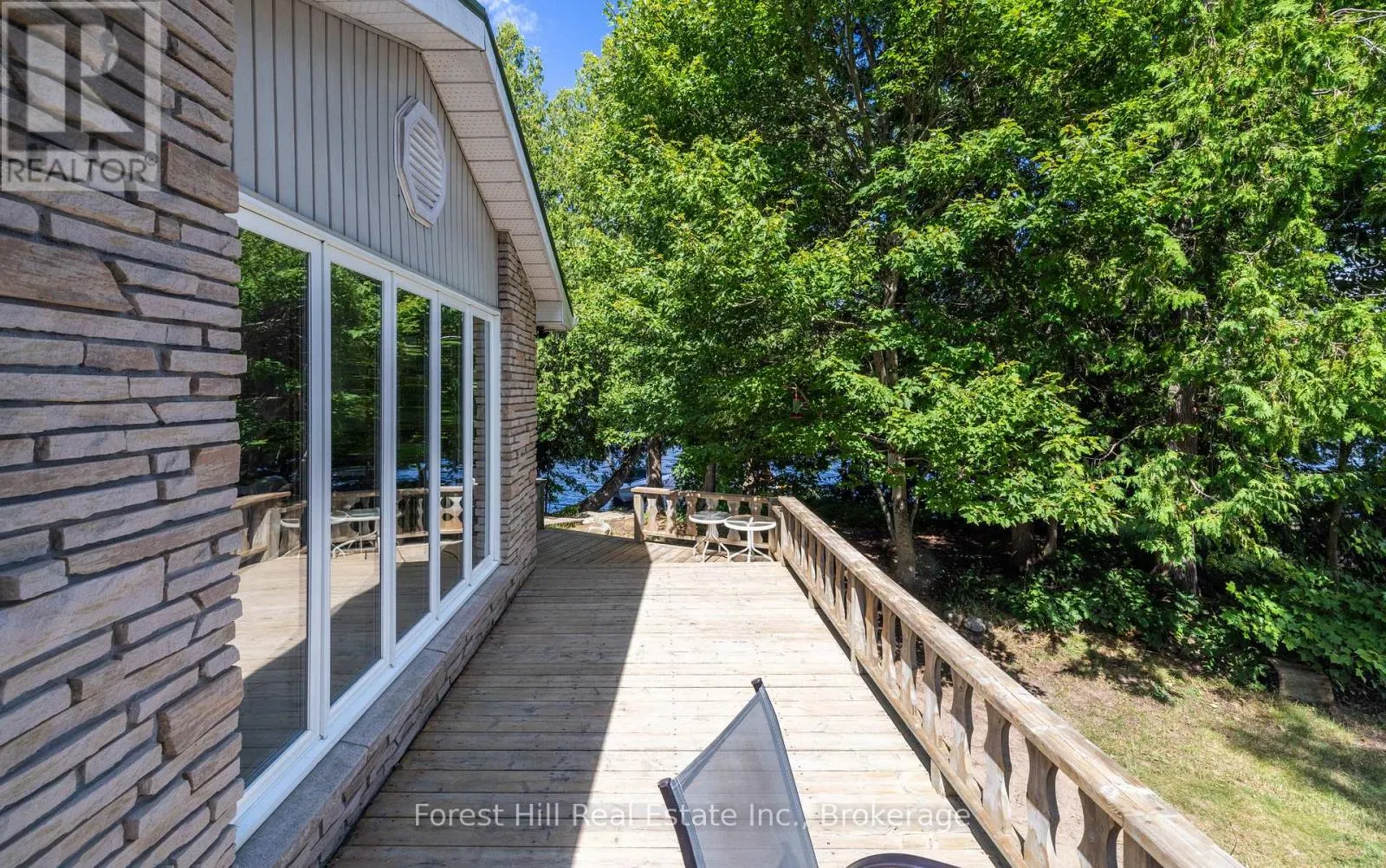 6 TRILLIUM LANE