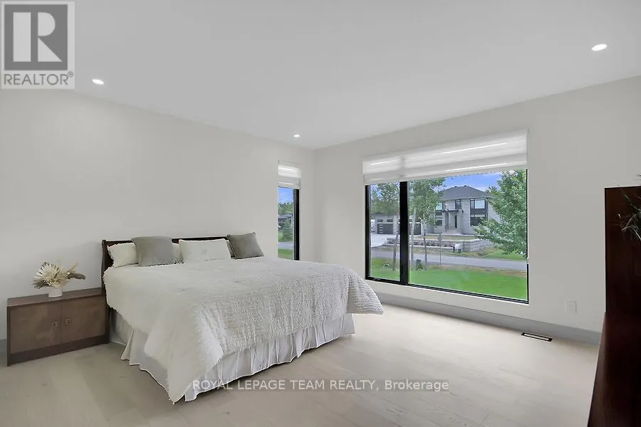 6865 PEBBLE TRAIL WAY