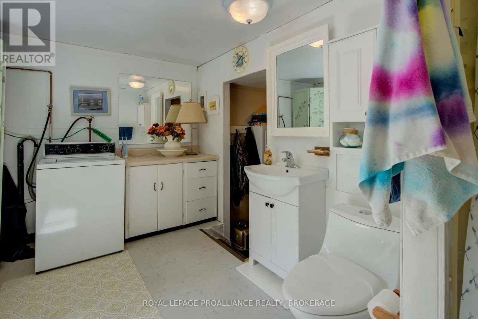 372 MURPHY ROAD #100