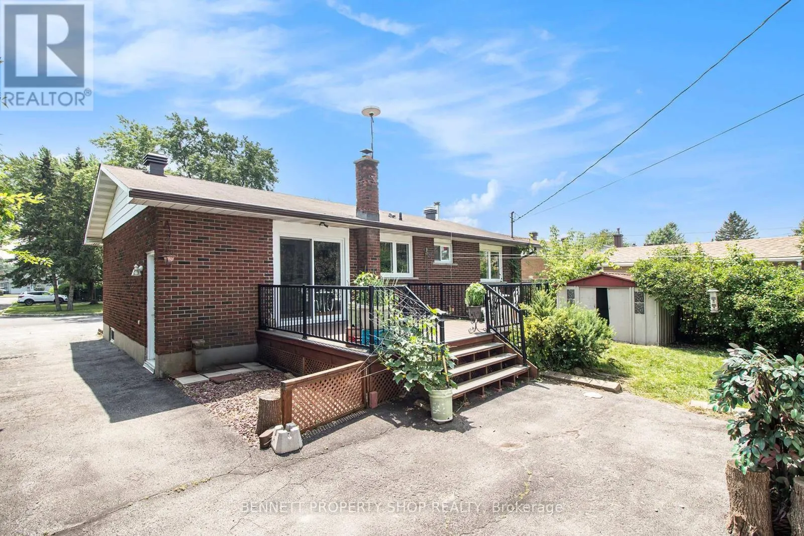 303 GLENEAGLES AVENUE