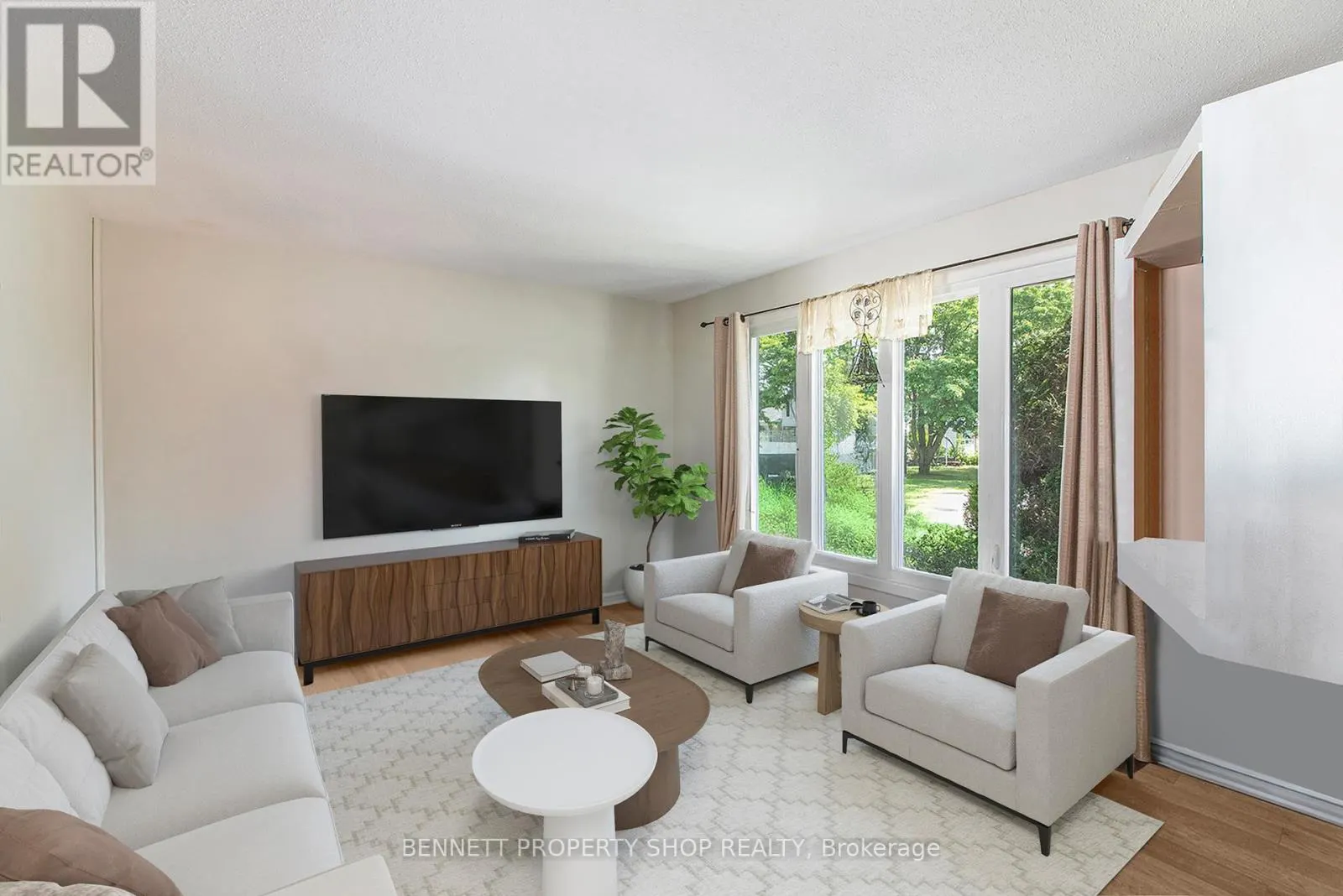 303 GLENEAGLES AVENUE