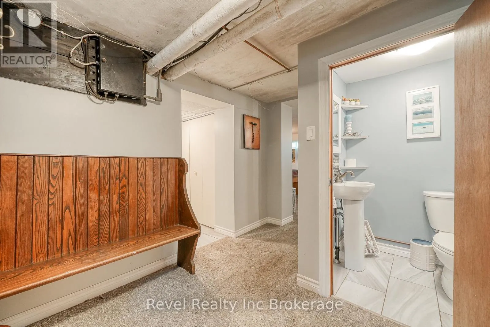 140 VANSITTART AVENUE