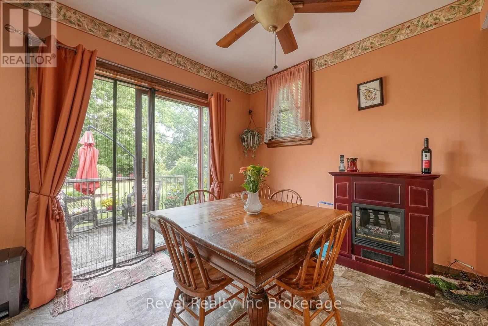 140 VANSITTART AVENUE