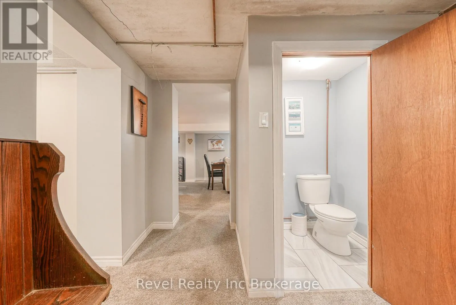 140 VANSITTART AVENUE