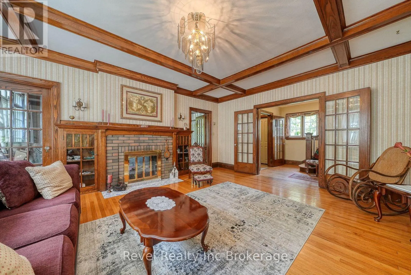 140 VANSITTART AVENUE