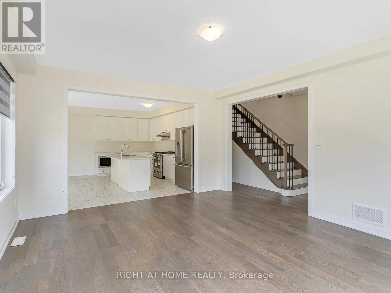 100 BELLHOUSE AVENUE